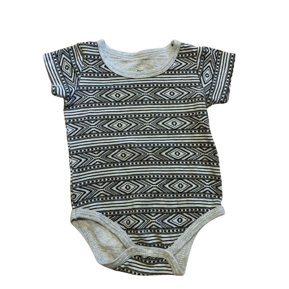 6-9 months bodysuit